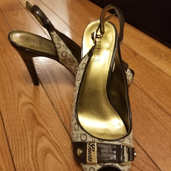 Shoes - Picture 2 of 4